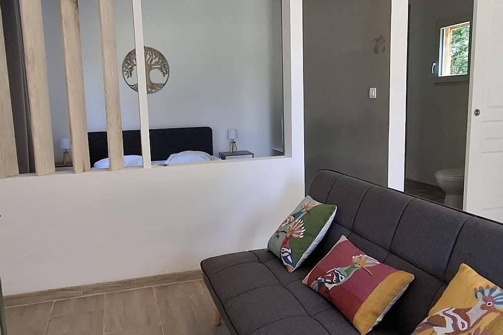 Appartement entier, Maisonnette 2 personnes, 1 chambre, piscine, près de Lascaux Iv in Montignac, Périgord Noir
