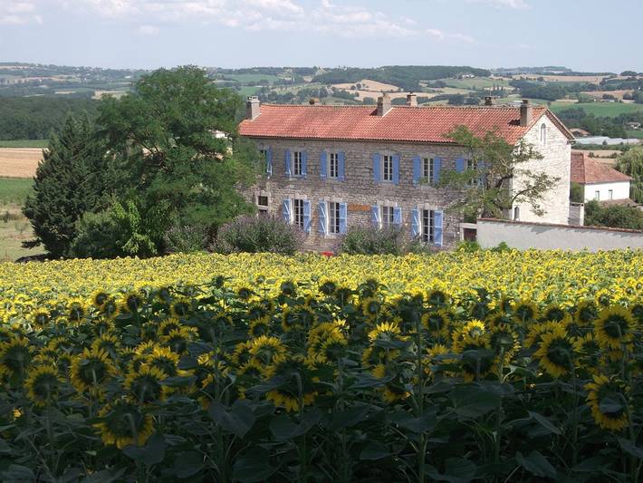 Cottage pour 5 personnes, avec piscine et jardin, animaux acceptés à Castelnau-Montratier