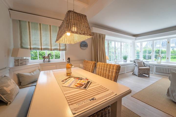 Ferienhaushälfte für bis zu 5 Personen mit Garten und Kamin. in Munkmarsch, Sylt (Gemeinde)