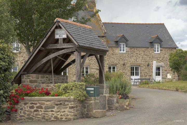 Gîte pour 6 personnes, avec jardin ainsi que piscine et terrasse à Saint-Jouan-des-Guérets - 3