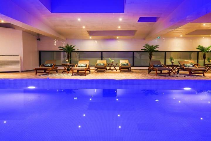 Hôtel pour 2 personnes, avec piscine ainsi que jacuzzi et sauna, animaux acceptés