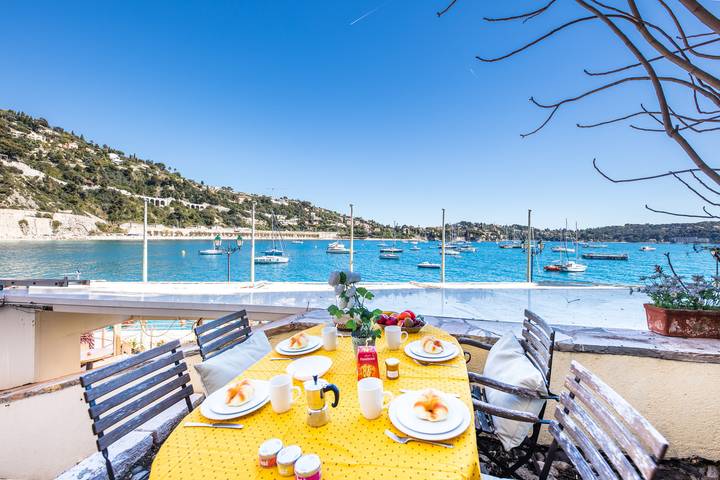 Location de vacances pour 6 personnes, avec Terrasse à Villefranche-sur-Mer
