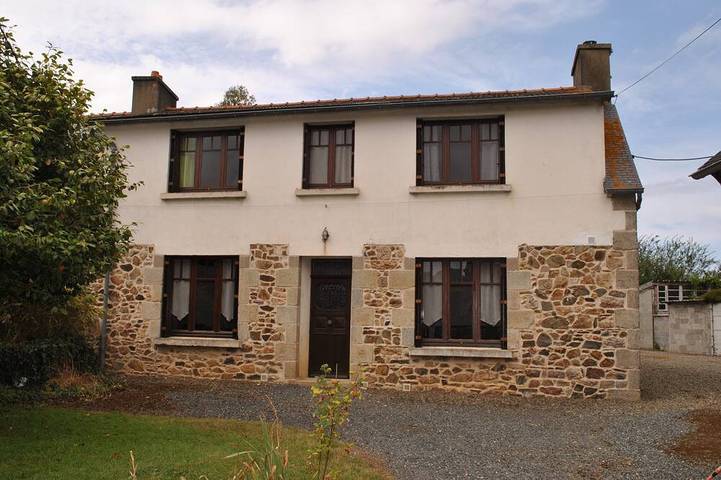 Gîte pour 4 personnes, avec terrasse et jardin, animaux acceptés à Tréguidel