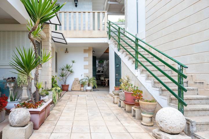 Location de vacances pour 3 personnes, avec jardin à Otranto