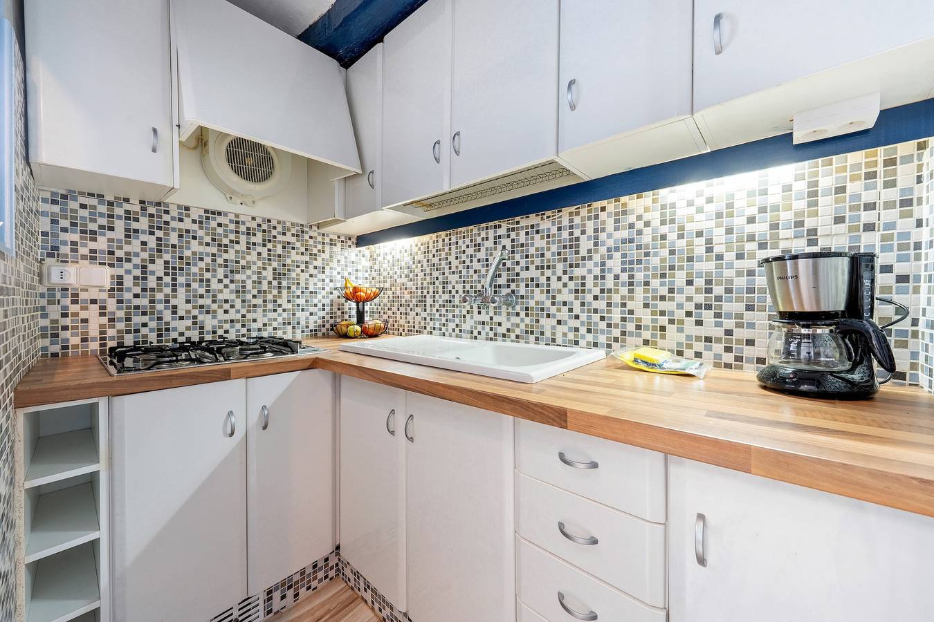 Apartamento entero, Apartamento 'Sf5' con balcón, Wi-Fi y aire acondicionado in Tierras del Ebro, Costa Dorada