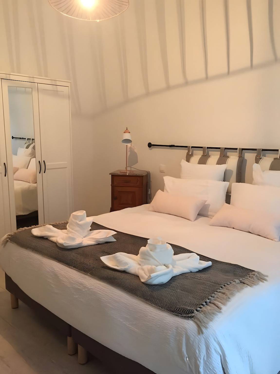 Habitación «Steven» con piscina compartida, jardín compartido y Wi-Fi in Saint-Rémy-de-Provence, Region de Arles