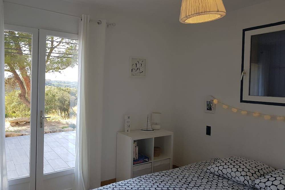 Appartement entier, Appartement dans Mas Provençal, piscine exclusive, idéal pour famille in Miramas, Côte méditerranéenne (France)