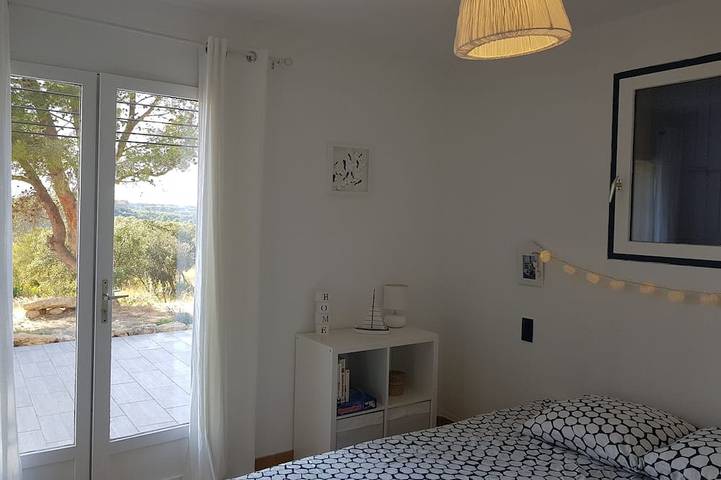 Gîte pour 5 personnes, avec terrasse et jardin à Miramas - 3