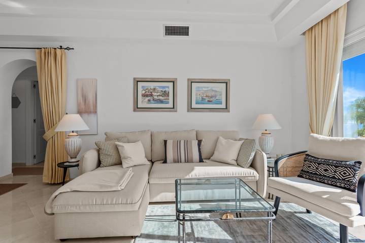 Ferienwohnung für 4 Personen, mit Meerblick und Terrasse sowie Pool in Estepona - 4