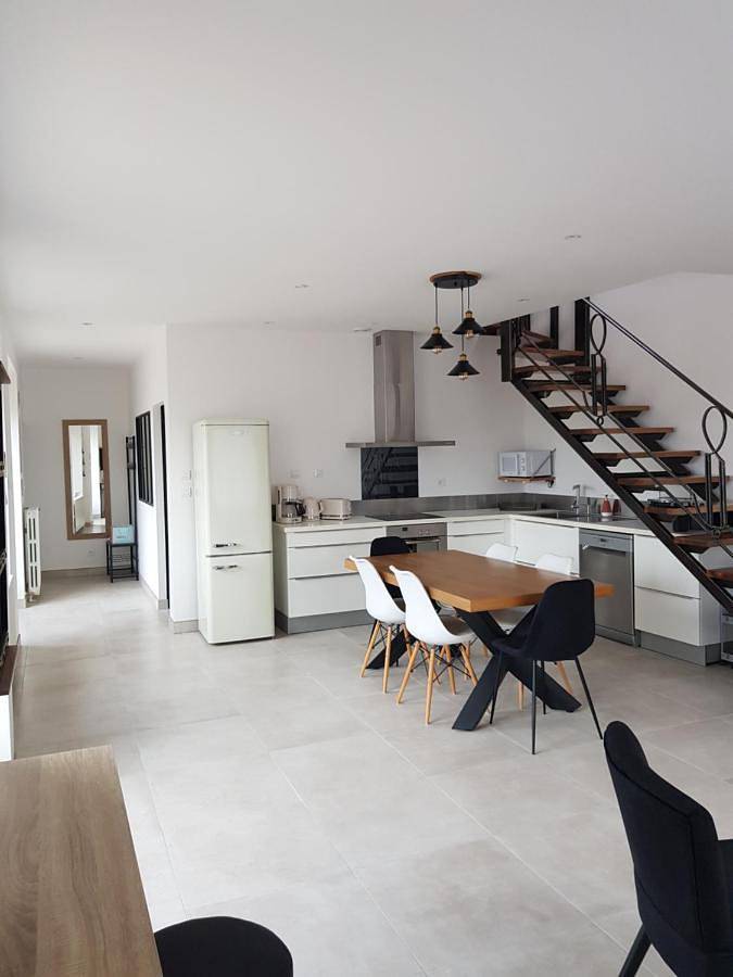 Three-Bedroom House in Château-du-Loir, Vallée de la Loire