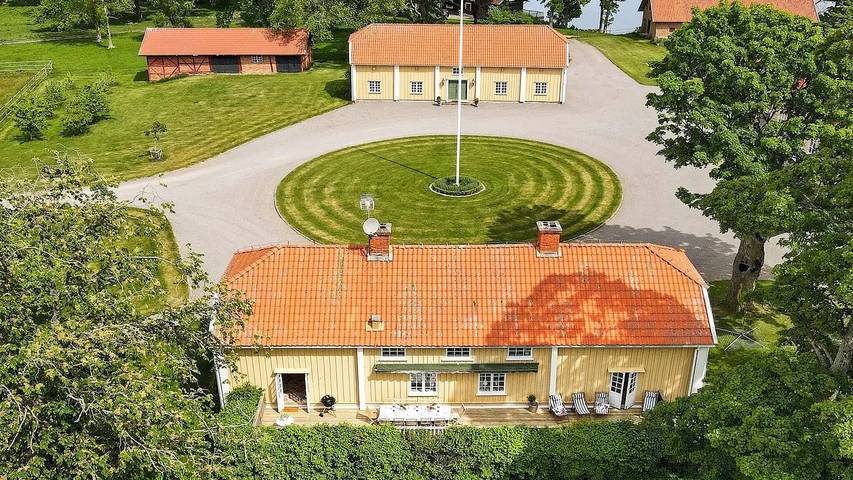 Ferienhaus für 13 Personen, mit Whirlpool und Terrasse, mit Haustier