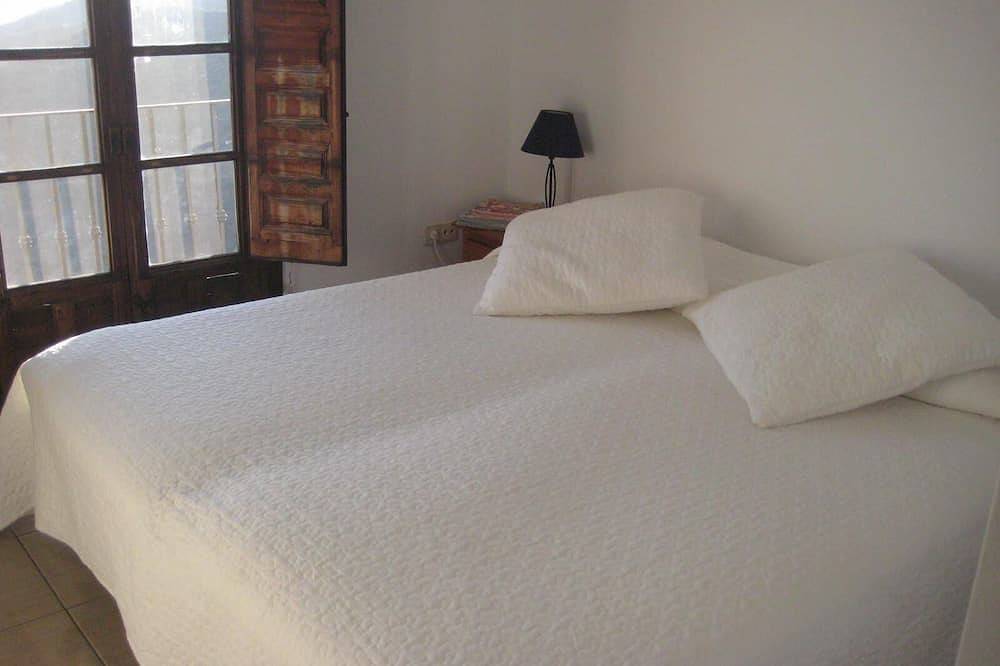 Charming house with unbeatable views of Almunecar in Itrabo, Costa Tropical