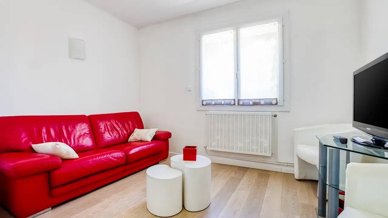 Maison de vacances pour 6 personnes avec terrasse in Barry-d'Islemade, Tarn-et-Garonne