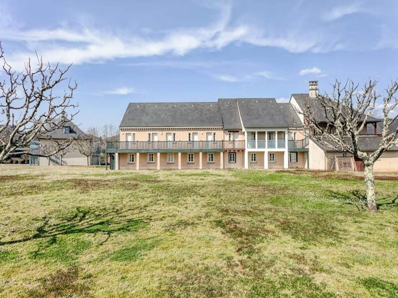 Ganze Wohnung, Wohnung in Argentat mit Pool & Kanufahren in Argentat-sur-Dordogne, Tulle und Umgebung