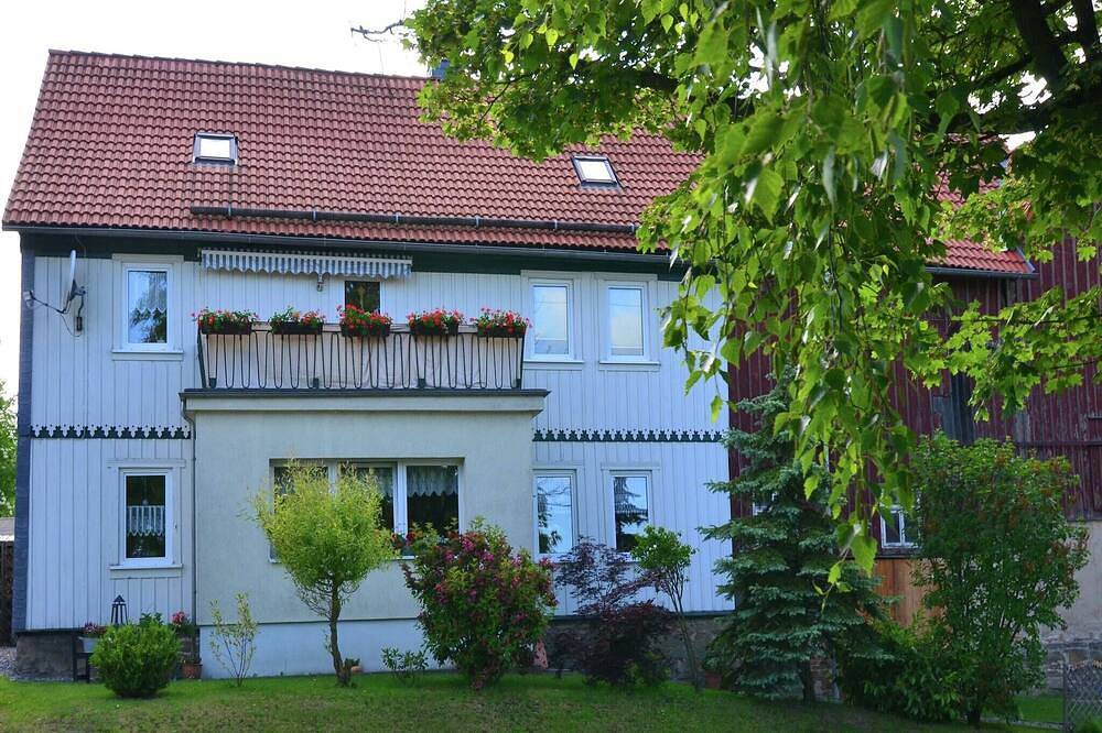Ganze Wohnung, Ferienwohnung in den Hüttenroder Bergen in Hüttenrode, Blankenburg