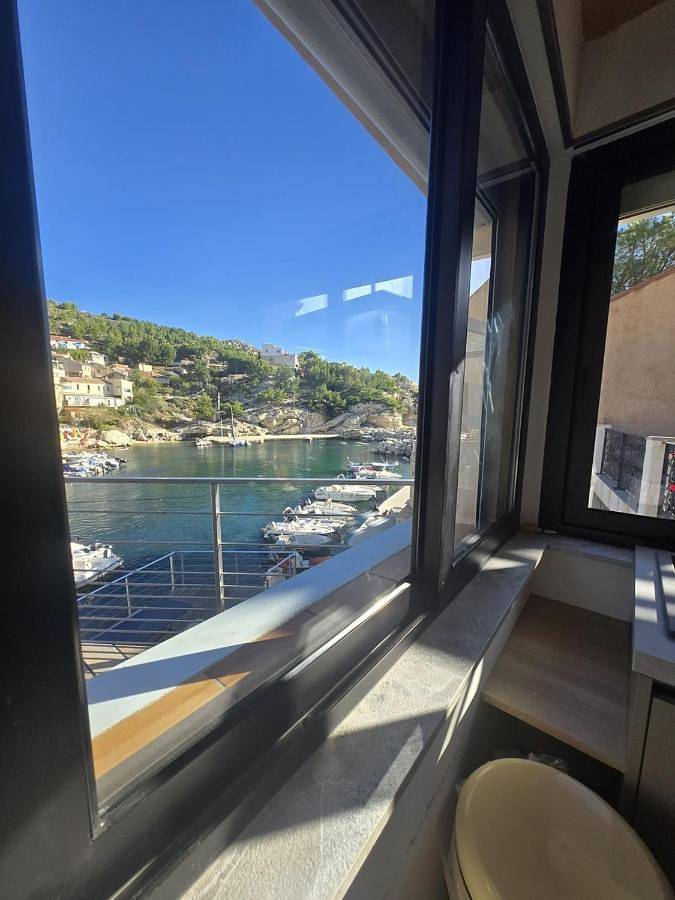 Gîte pour 6 personnes, avec terrasse et vue, animaux acceptés dans Niolon - 3