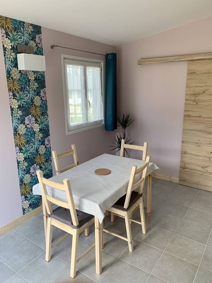 Gîte pour 2 personnes, avec jardin dans le Jura - 2