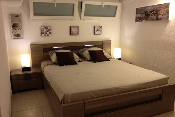 Gîte pour 6 personnes, avec piscine dans Port de Bormes les Mimosas - 3