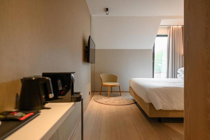 Hôtel pour 2 personnes, avec piscine ainsi que jardin et sauna à Genk - 2