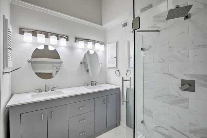 Vacation rental for 12 people, with terrace and hot tub as well as yard in Richardson (TX)