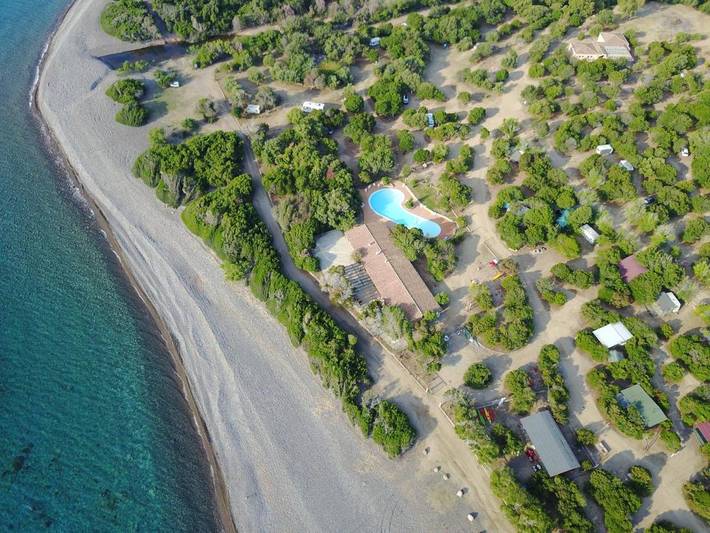Camping per 3 persone, con Terrazza e Piscina per bambini nonché Piscina in Sardegna Est