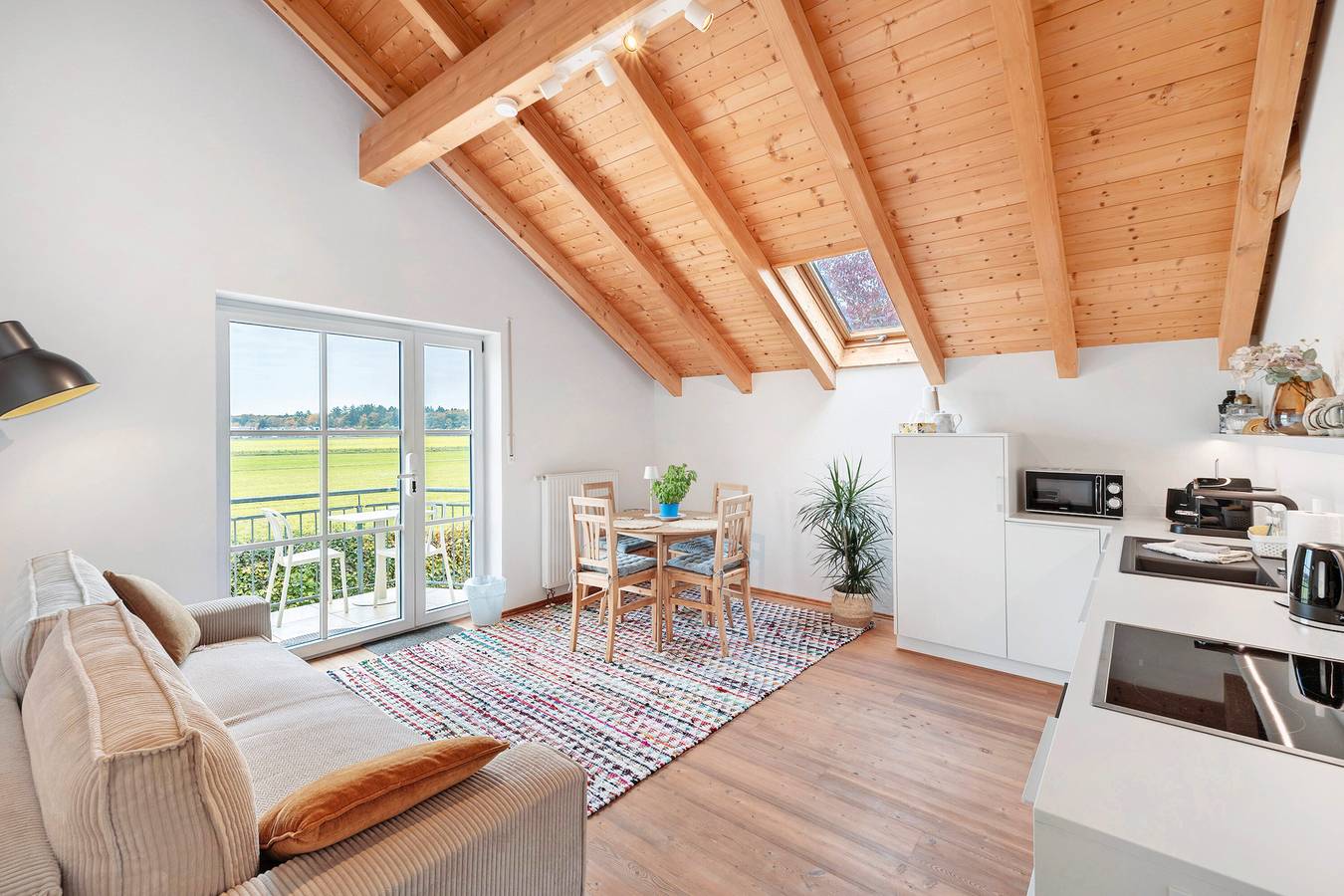 Ganze Wohnung, Apartment 'Monte Fiori' mit Balkon und Wlan in Anzing, Oberbayern