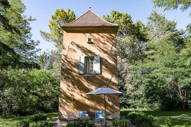 Ferienhaus für 2 Personen, mit Terrasse und Garten