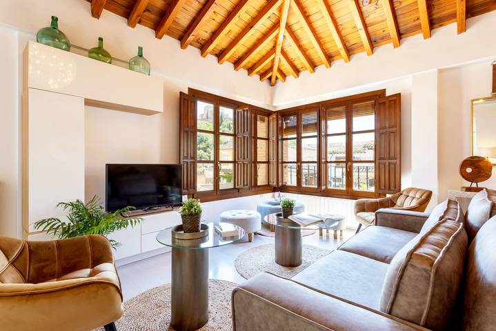 Entire apartment, Genteel Home Mirador de la Victoria in Granada, Granada Province