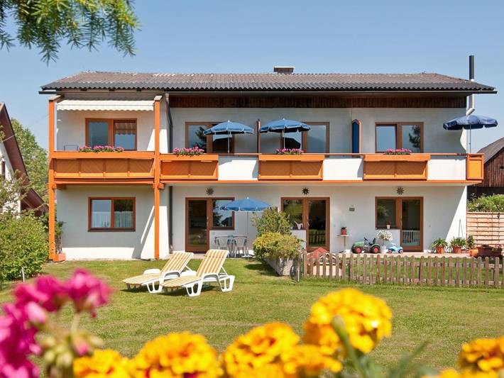 Ferienwohnung für 2 Personen, mit Balkon und Garten am Faaker See