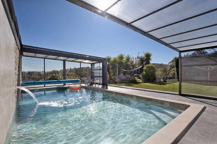 Villa för 6 Personer, med Bubbelpool och Trädgård i Portugal