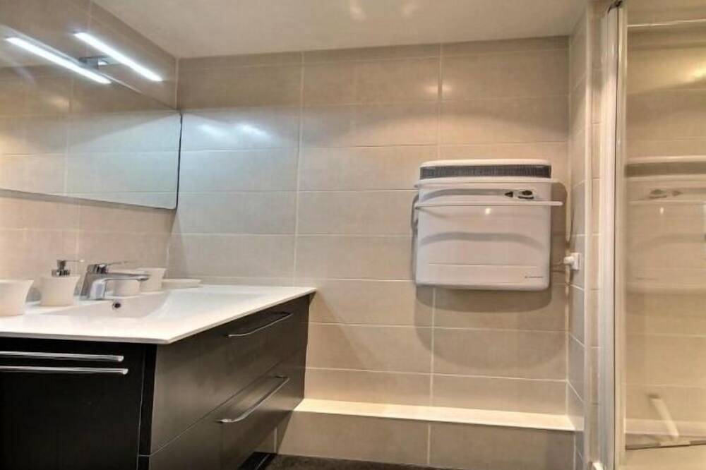 Ganze Wohnung, Tolles Studio-Kabine für 4 an der Piste, Balkon, Skiraum, Parkplatz in Belle Plagne, La Plagne-Tarentaise