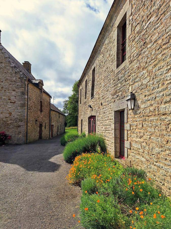 Gîte pour 15 personnes, avec vue ainsi que jardin et vue sur le lac à La Vraie-Croix - 2