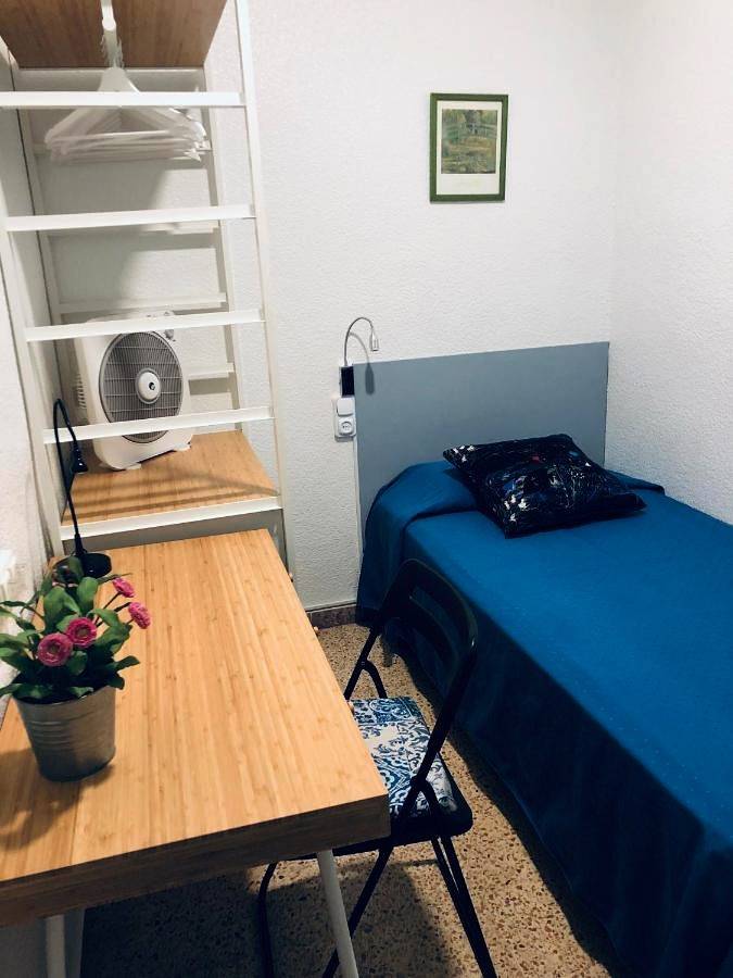 Hostal Carlos Iii in El Prat de Llobregat, Bajo Llobregat