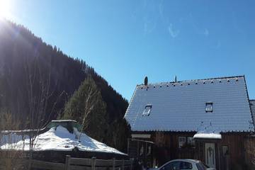Ferienhaus für 4 Personen, mit Sauna und Balkon sowie Garten in Stadl-Predlitz