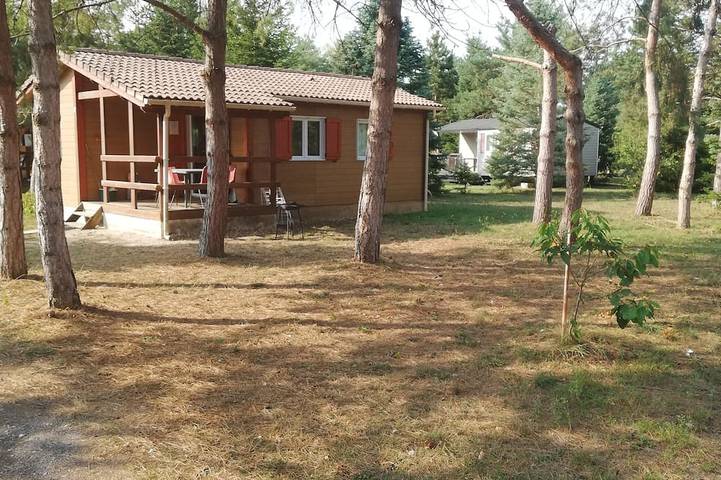 Gîte pour 4 personnes, avec Terrasse et Jardin à Filain