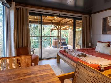 Camping pour 2 Personnes dans Saint-Malo-de-Beignon, Région de Vannes, Photo 1