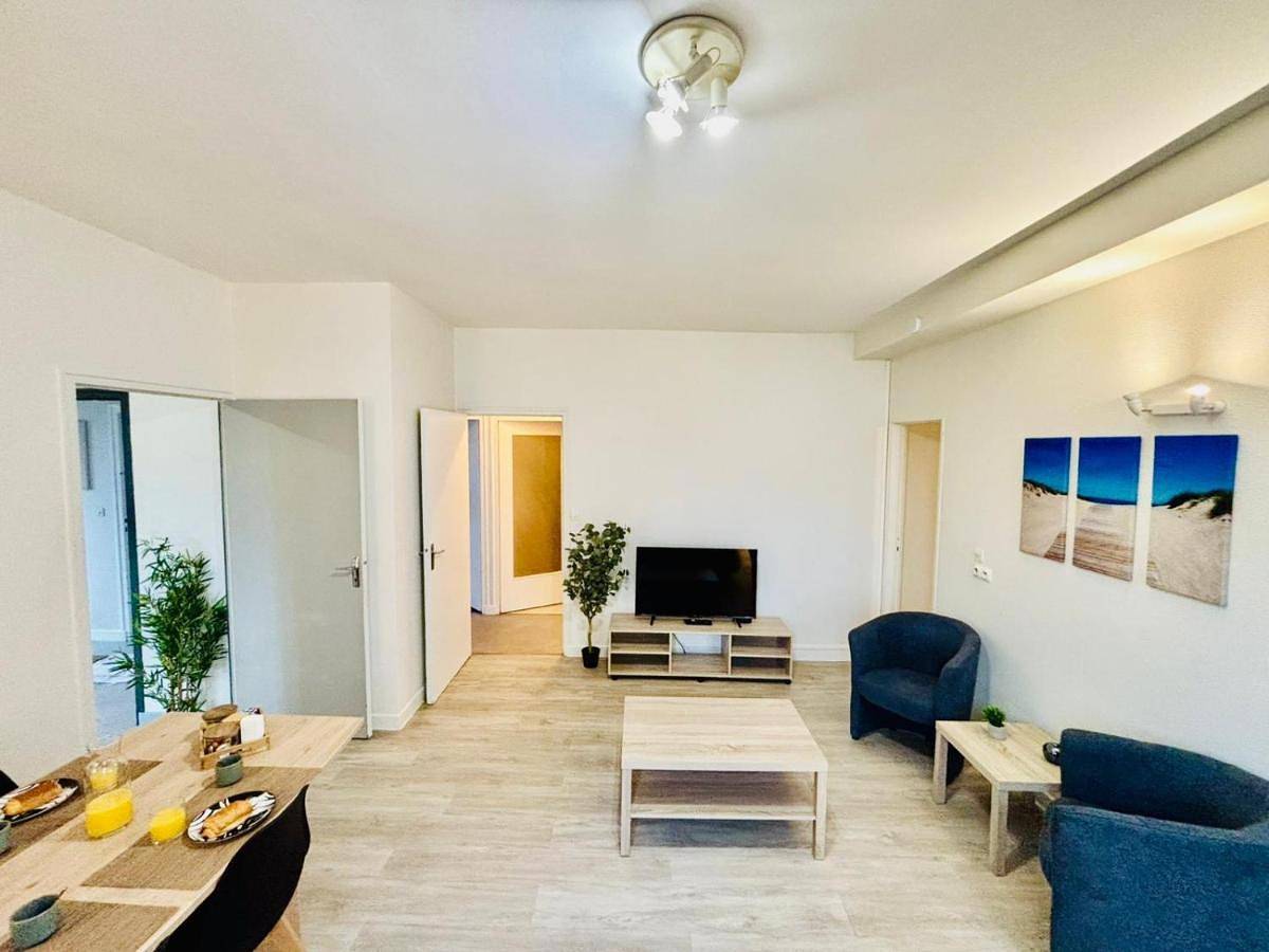 Appartement entier, Two-Bedroom Apartment in Montceau-les-Mines, Région de Chalon-sur-Saône