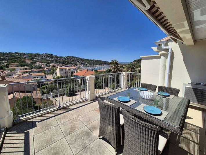 Gîte pour 5 personnes, avec Balcon dans Office De Tourisme De Saint Mandrier
