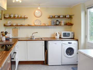 Vacation Rental for 4 Guests in Dorset, South West England, Picture 4