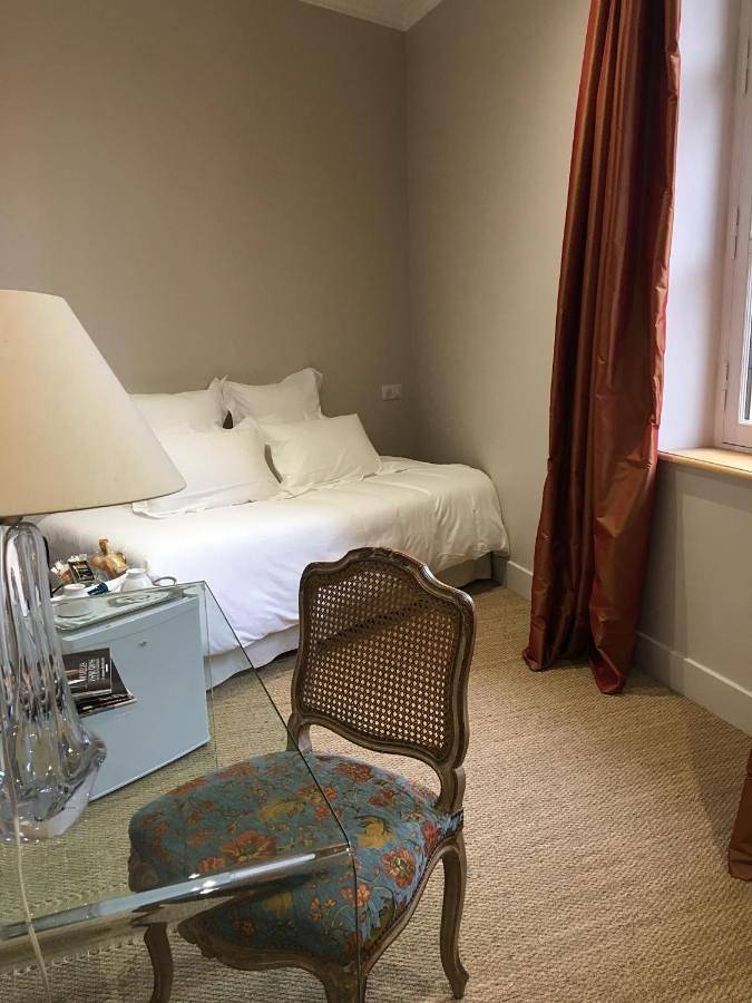 Hôtel pour 2 personnes, avec vue ainsi que piscine et jardin à Trangé - 4