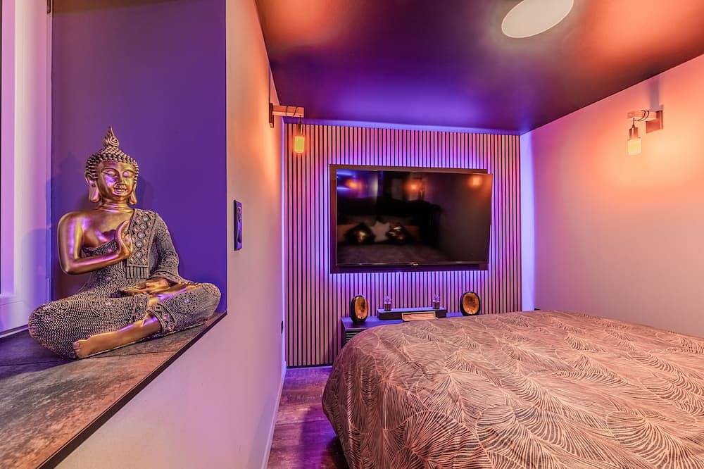 ⚜️ Romantic Love Room | Jacuzzi, Sauna & Terrace | Near Strasbourg 💕 in Drusenheim, Nordelsass