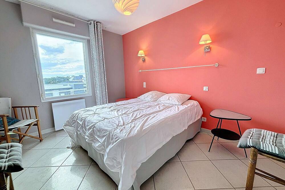 Appartement entier, Appartement à 300m de la plage avec balcon et parking à Granville in Granville, Côte de la Déroute