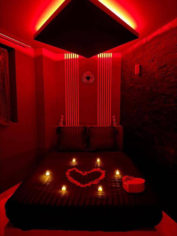 Chambre d’hôte pour 2 personnes, avec Jacuzzi et Terrasse ainsi que Jardin et Vue à Guillestre