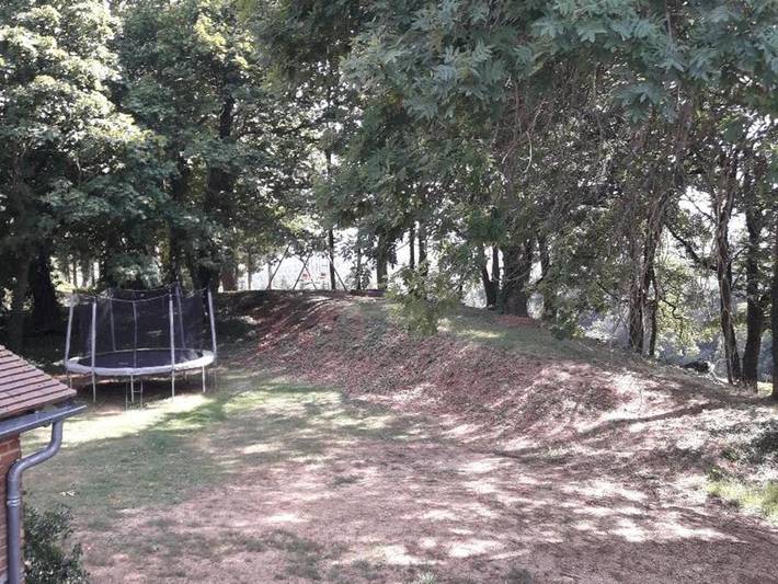 Location de vacances pour 5 personnes, avec terrasse et jardin dans Ébreuil - 3