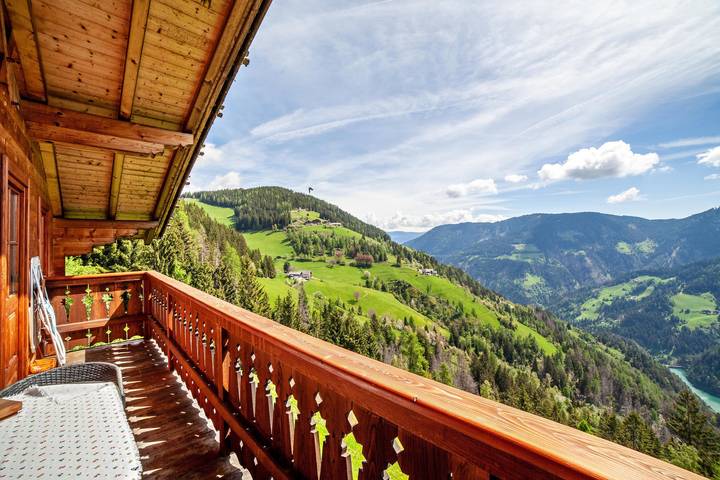 Ferienwohnung für 5 Personen, mit Balkon und Garten sowie Sauna und Seeblick in Burggrafenamt - 2
