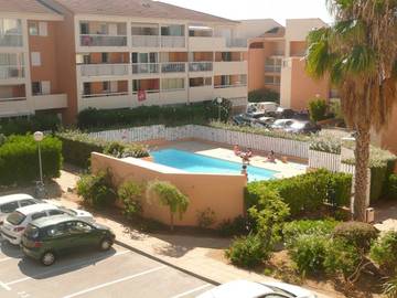 Gîte pour 2 personnes, avec vue ainsi que piscine et balcon dans Tamaris