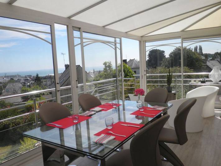 Chambre d’hôte pour 2 personnes, avec Terrasse ainsi que Jardin et Vue