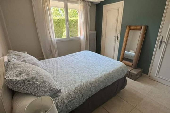 Gîte pour 6 personnes, avec jardin et terrasse à Creissels - 4