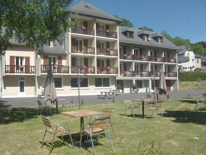 Hôtel pour 2 personnes, avec jardin et vue à Saint-Jacques-des-Blats - 2