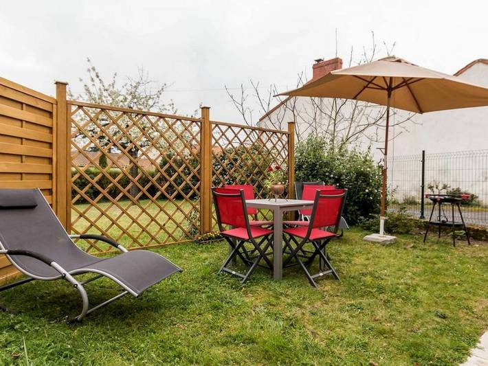 Charmantes Ferienwohnung, Garten/Terrasse, nah Geschäfte/Restaurants, Bahnhof 100m in Clisson, Nantes und Umgebung